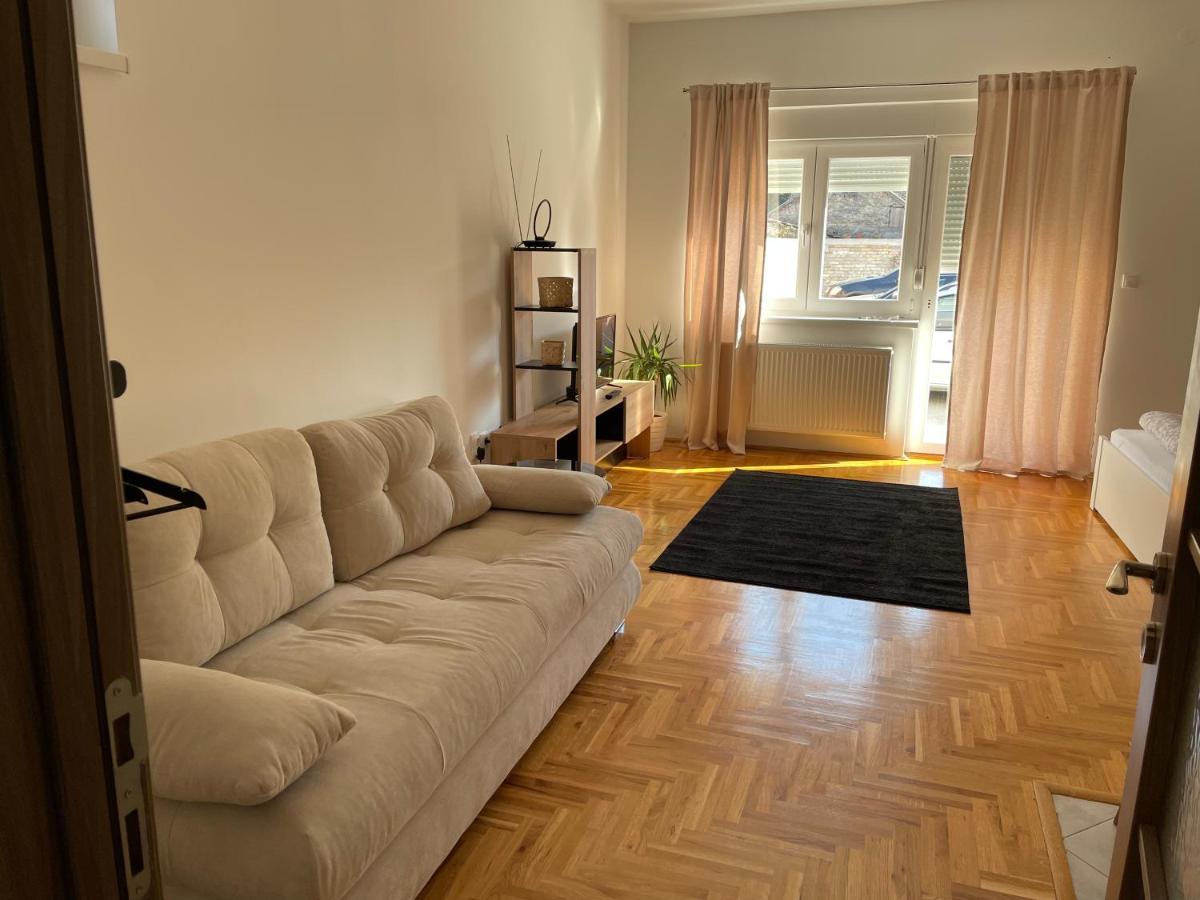 Apartman Sunny 솜보르 외부 사진