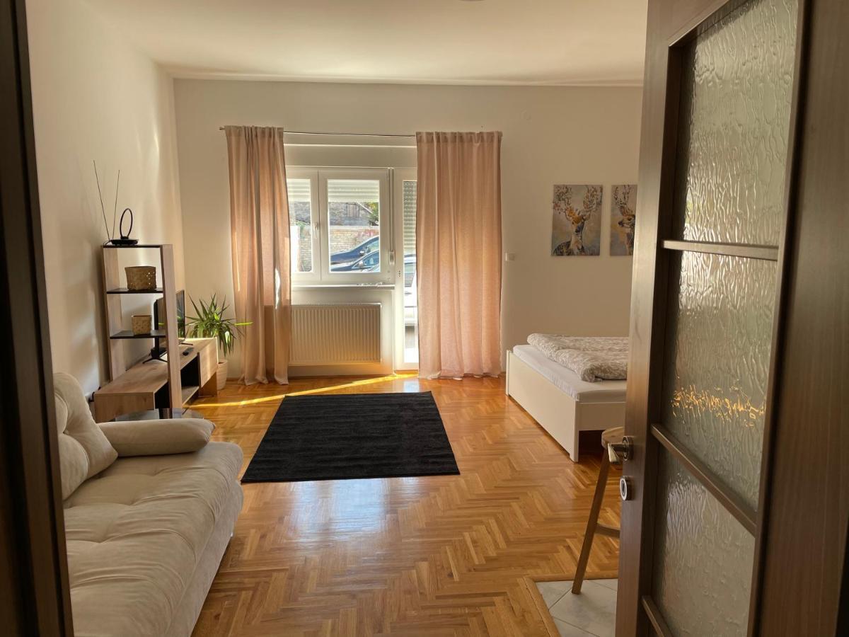 Apartman Sunny 솜보르 외부 사진