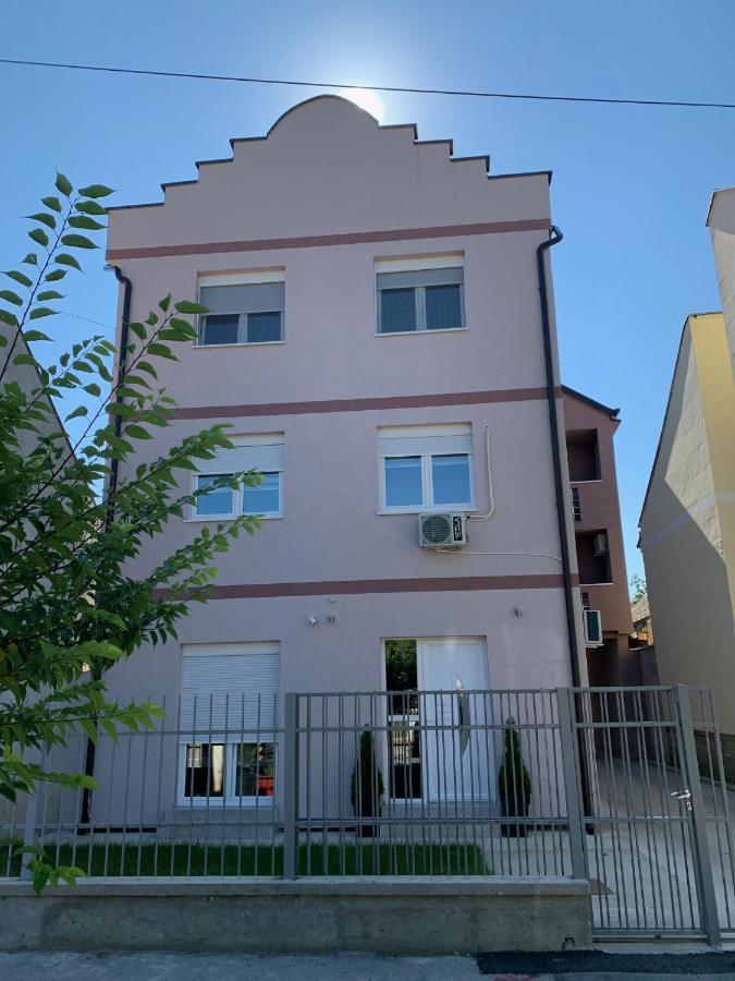 Apartman Sunny 솜보르 외부 사진